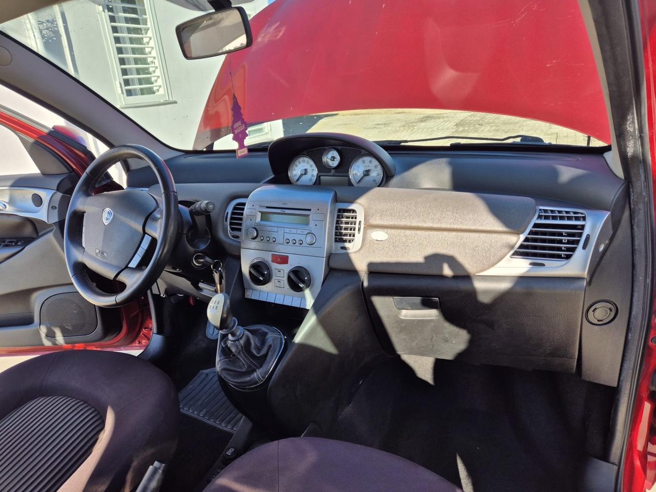 Lancia Ypsilon 1.4 Diva Ecochic GPL