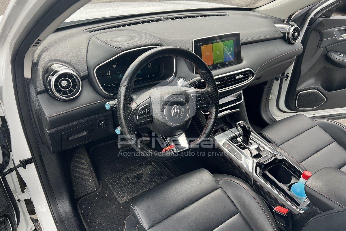 MG EHS Plug-in Hybrid Exclusive
