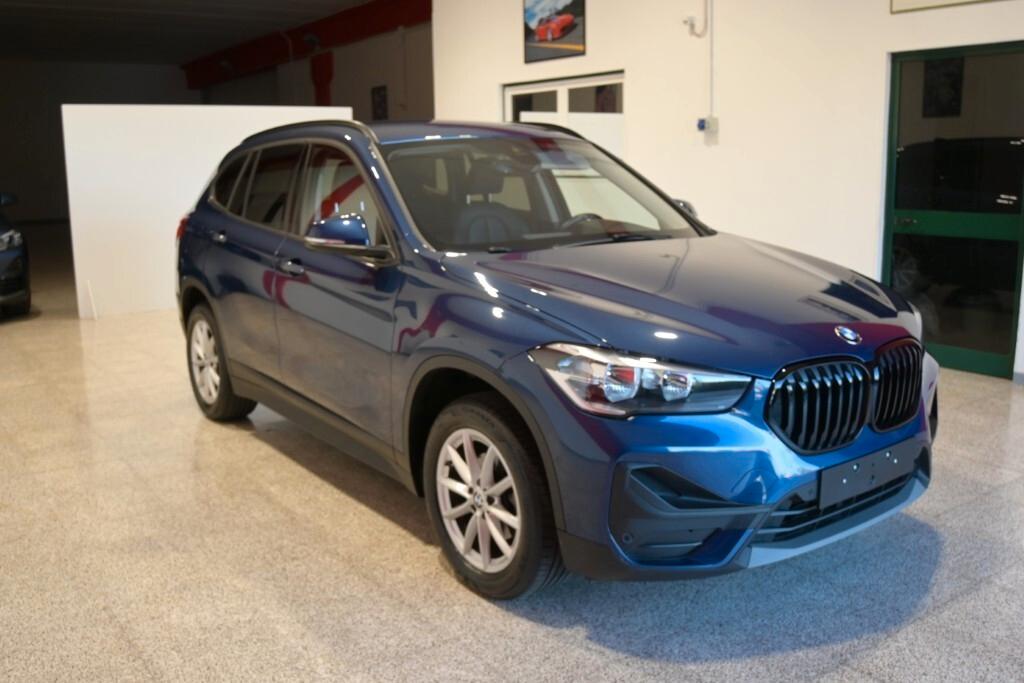 BMW X1 16D 115CV STEPTRONIC S-DRIVE BUSINESS ADVANTAGE ( CRUISE - PELLE - NAVI - CARPLAY - PARK ASSISTANT - TELECAMERA POST. - CERCHI 17 )