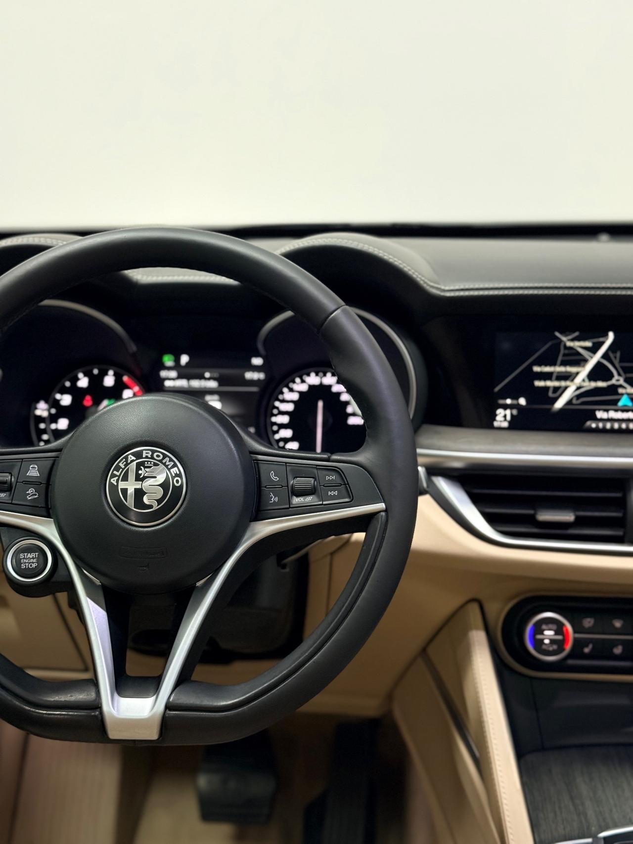 Alfa Romeo Stelvio 2.0 Turbo 280 CV AT8 Q4 B-Tech 11/2018 TETTO RADAR
