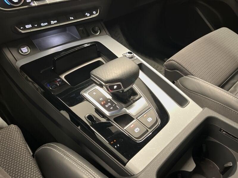 Audi Q5 Audi Sportback S line plus 40 TDI quattro 150(204) kW(CV) S tronic