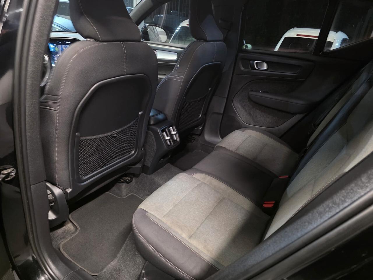 Volvo XC40 T2 automatico Core