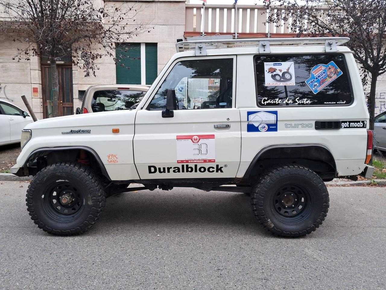 Toyota Land Cruiser 3.0 turbodiesel MOD CINESINO