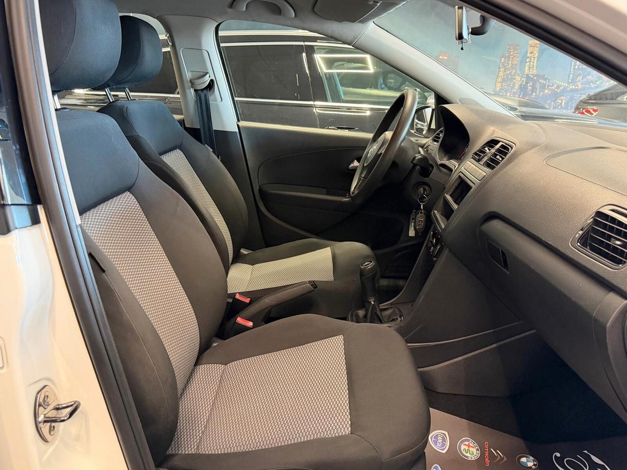 VOLKSWAGEN POLO 1.2 TDI 75CV 55KW OK NEOPATENTATI ANNO 2012