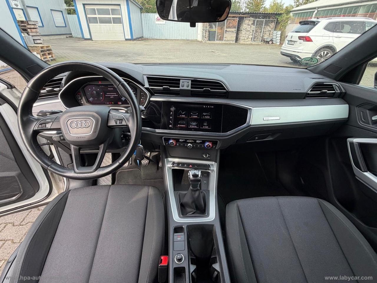 AUDI Q3 SPORTBACK 2.0TDI S-LINE BLACK EDITION
