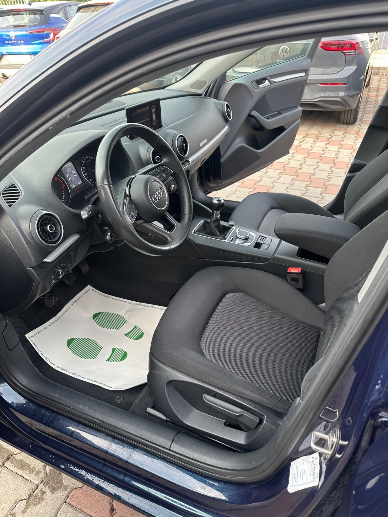 Audi A3 SPB 2.0 TDI quattro Business