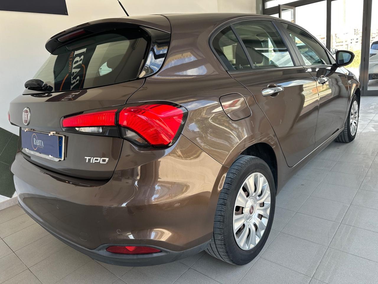 Fiat Tipo 1.6 Mjt S&S 5 porte Easy