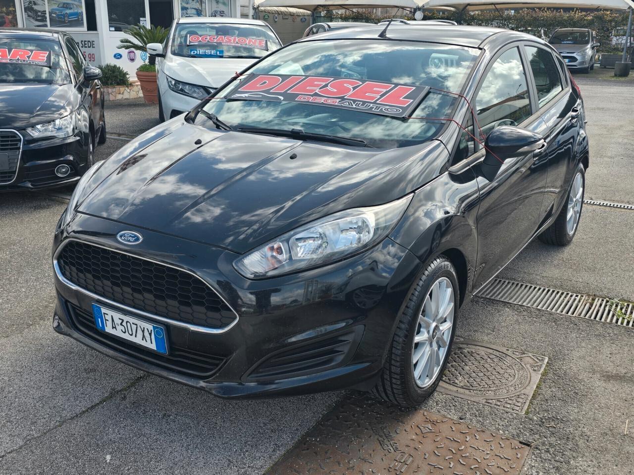 Ford Fiesta 1.5 TDCi 75CV 5 porte Titanium