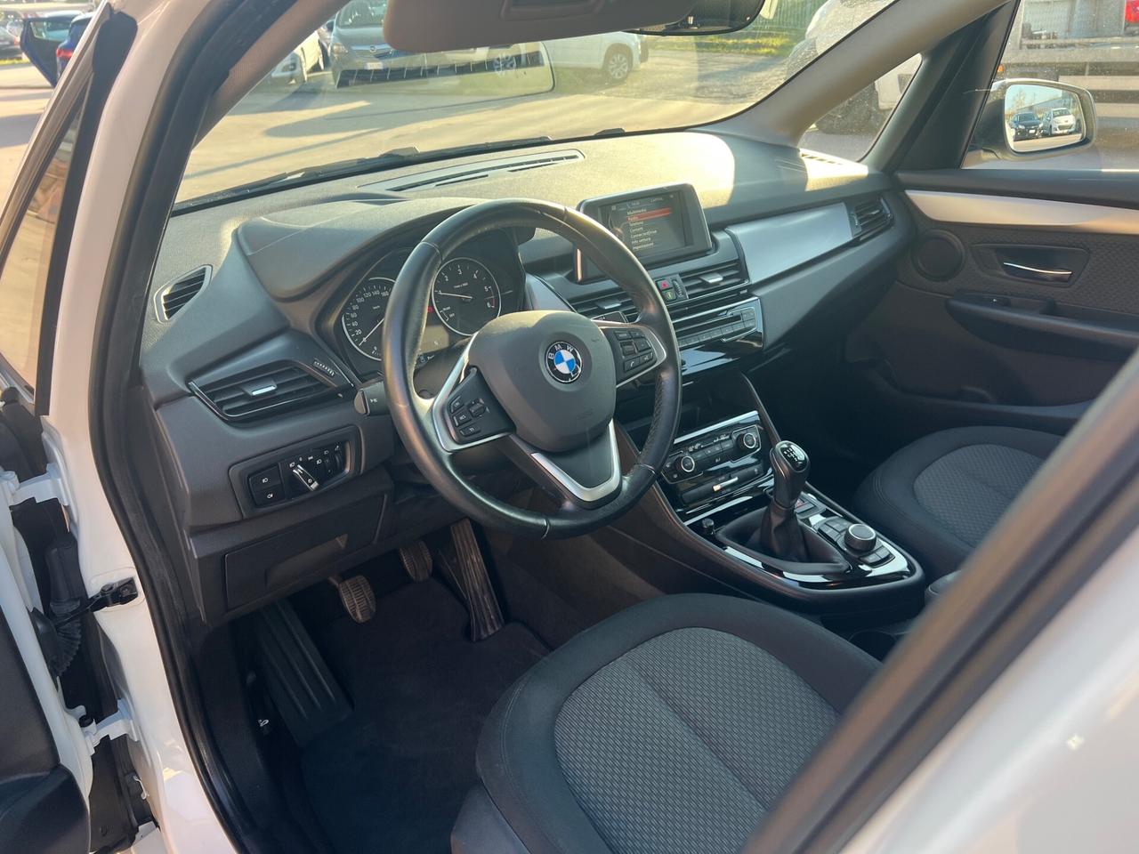Bmw 116 116d 5p. Urban