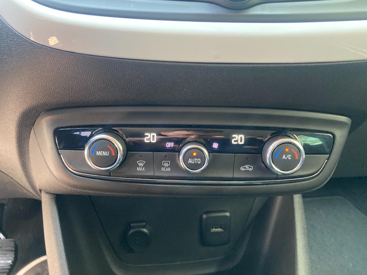 OPEL Crossland 1.2 Design&Tech s&s 110cv