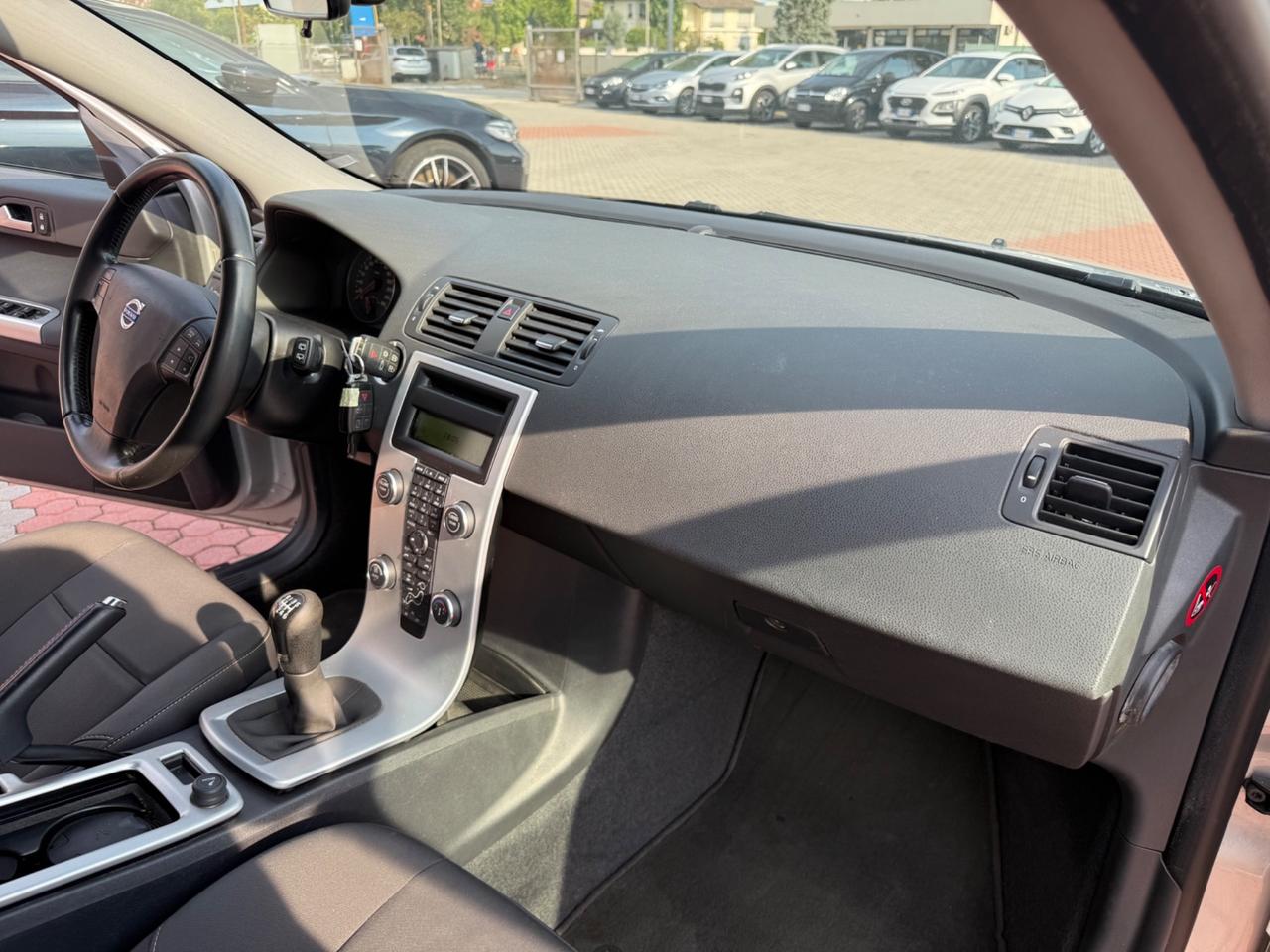Volvo V50 D2 POLAR
