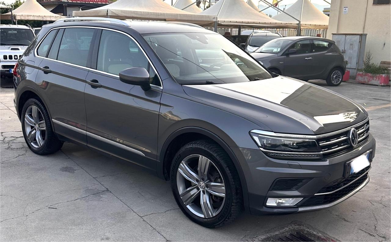 Volkswagen Tiguan 2.0 TDI DSG 4MOTION BlueMotion RLine
