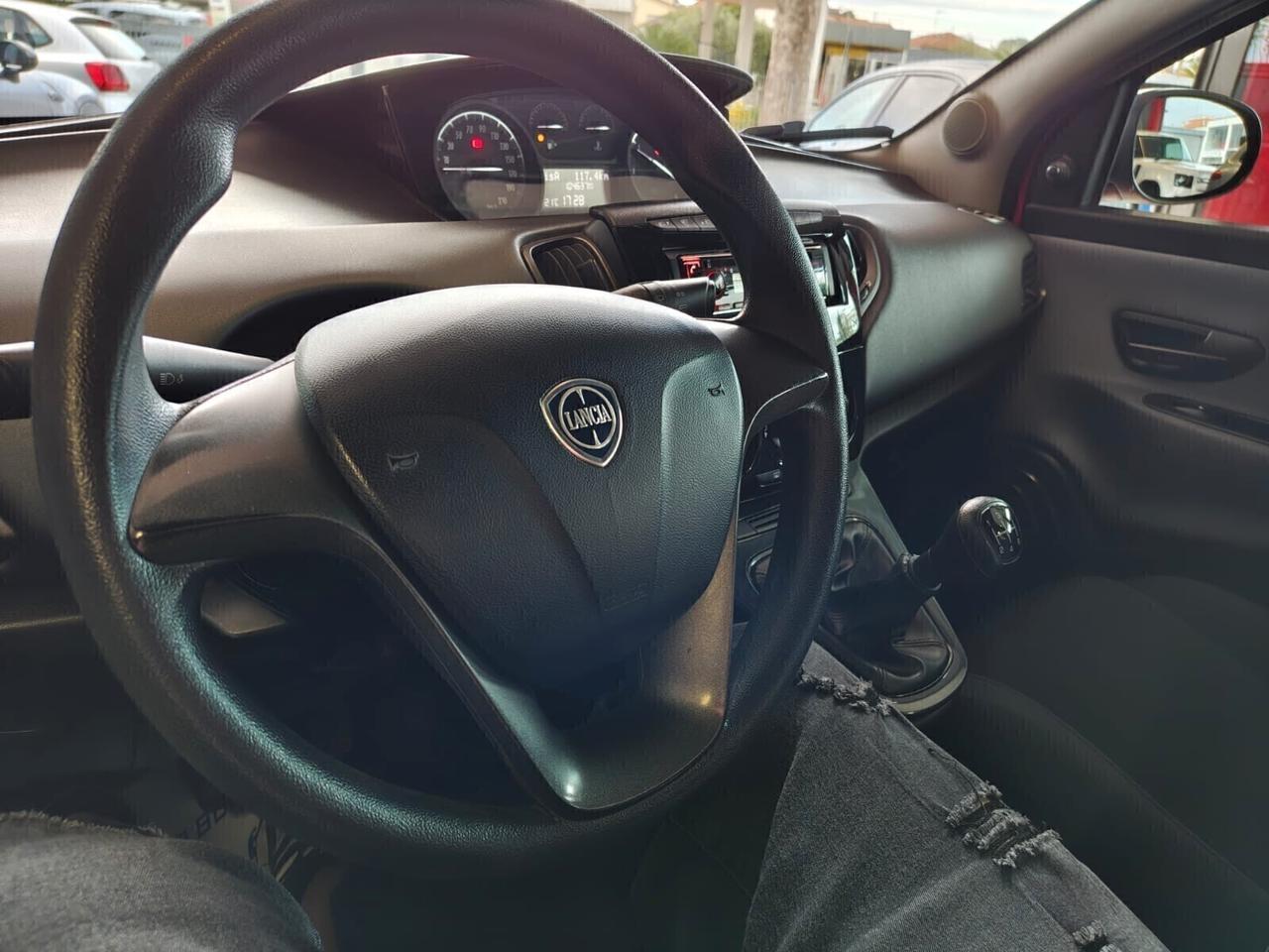 Lancia Ypsilon 1.3 MJT 16V 80 CV 5 porte S&S Platinum