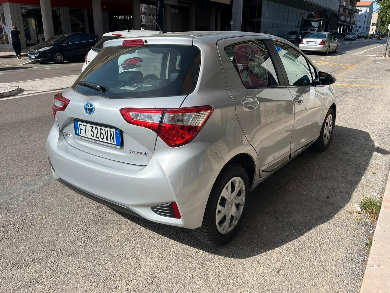 TOYOTA YARIS 1,5 HYBRID 75 CV ACTIVE AUTOMATICA 5P