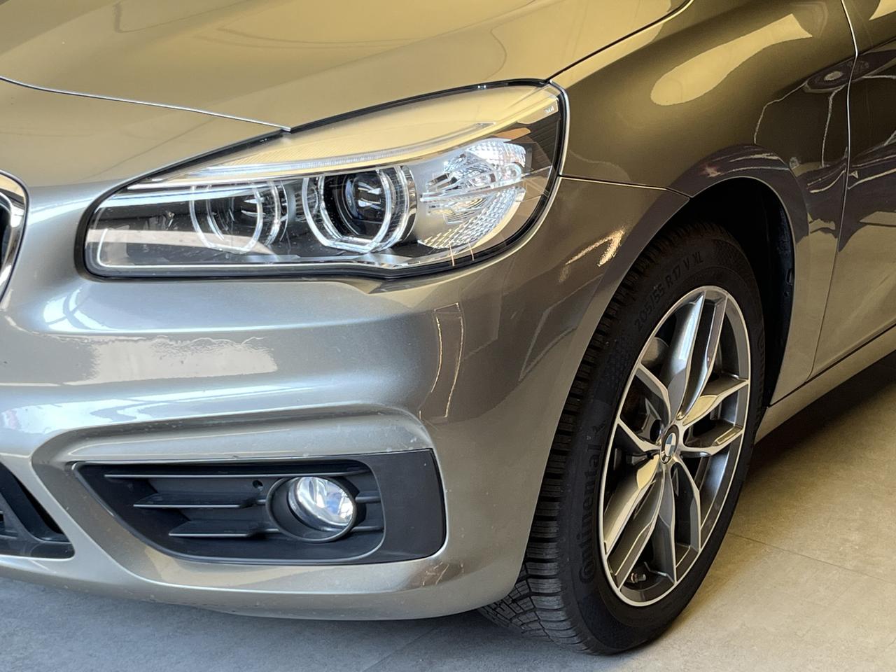 BMW 218d Active Tourer Luxury