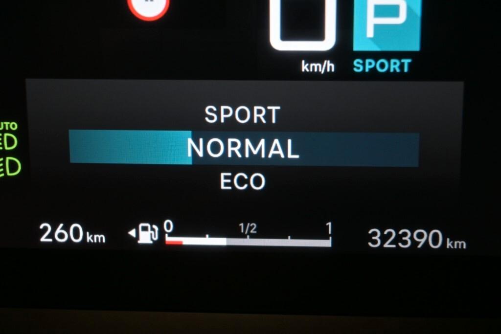 Citroen C4 X BLUEHDI 130CV SeS EAT8 MAX ( MIRROR - FARI LED NAVI TELECAMERA POST. ADAPTIVE CRUISE )