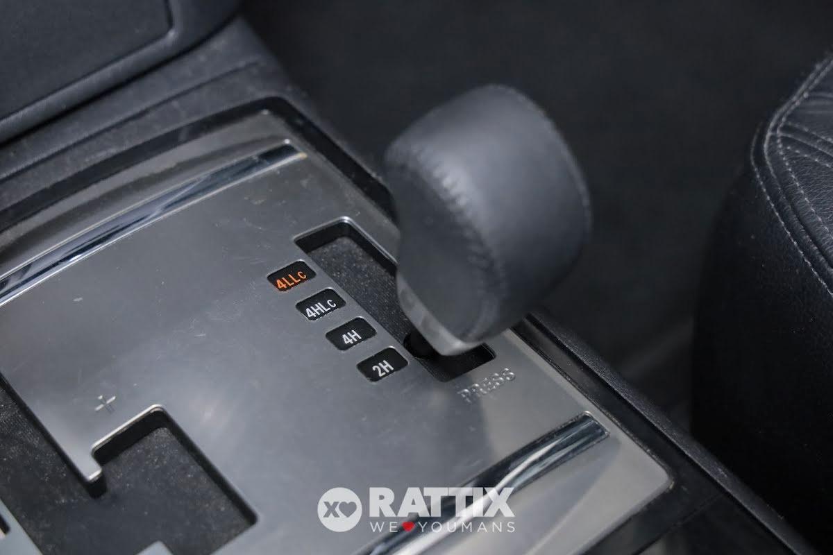 Mitsubishi Pajero 3.2 DI-D Instyle 5p 7p.ti auto + tetto apribile