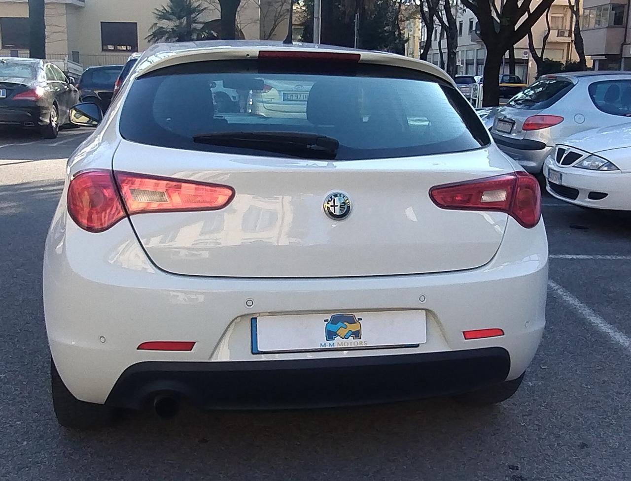 Alfa Romeo Giulietta 1.6 JTDm-2 105 CV NEOPATENTATI