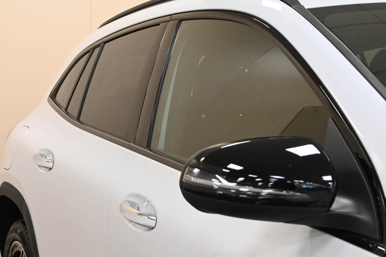 MERCEDES GLA (H247) GLA 250 e hybrid E...