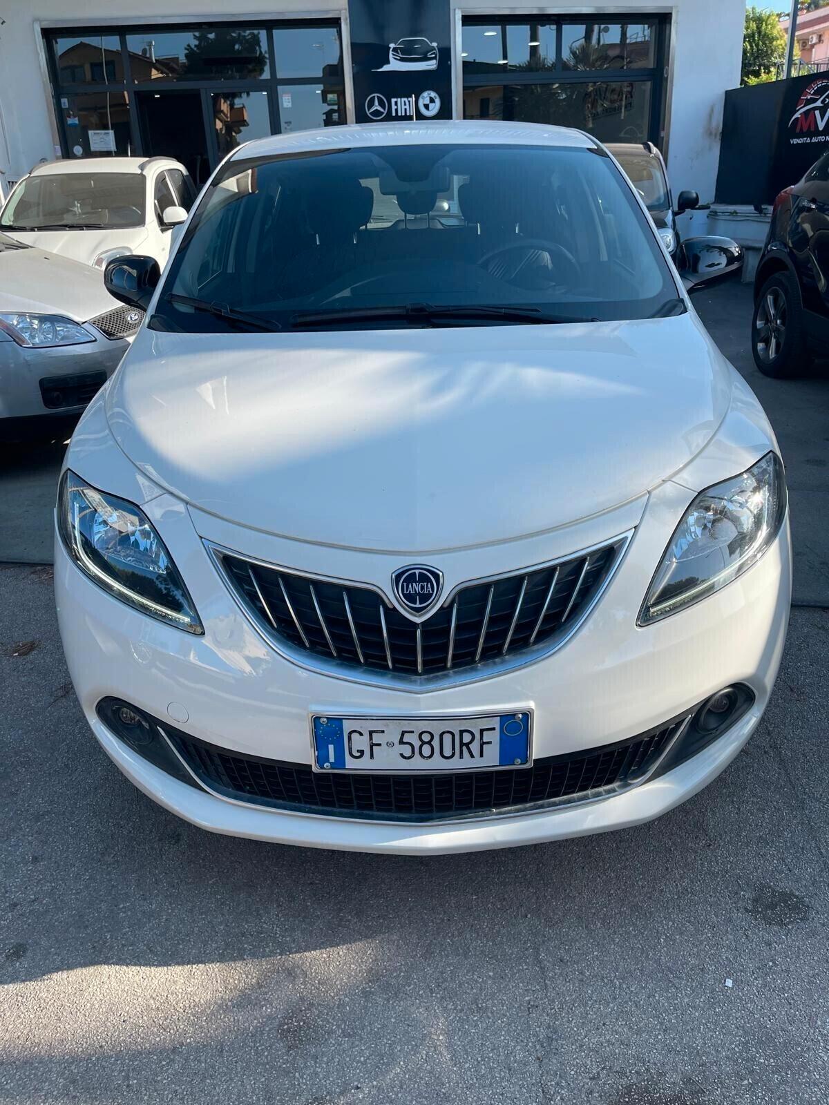 Lancia Ypsilon 1.0 FireFly 5 porte S&S Hybrid Ecochic Gold