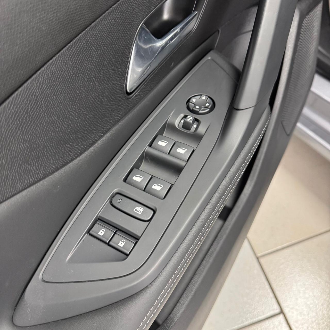 Peugeot 308 1.5 BlueHDi 130CV EAT8 Allure