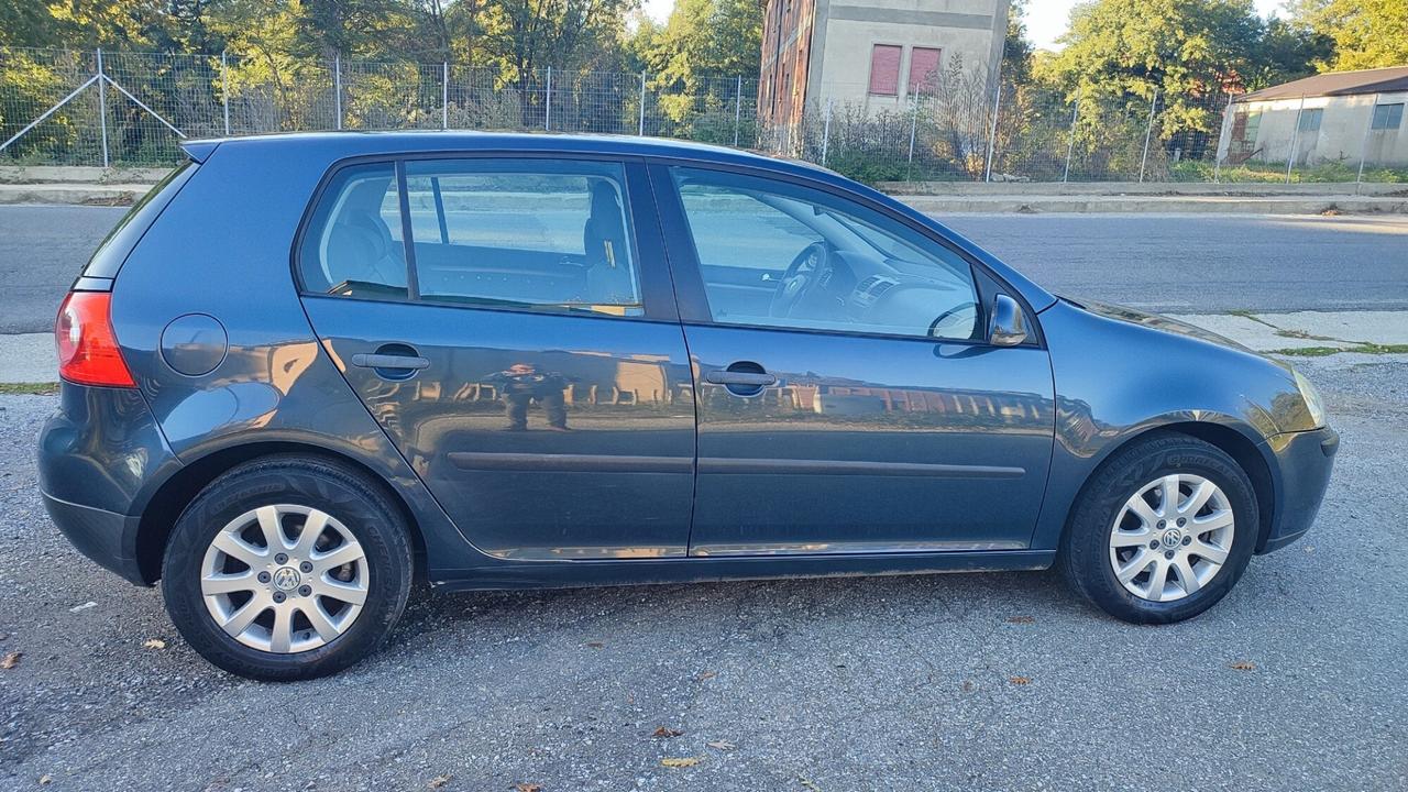 VOLKSWAGEN GOLF 5A SERIE 1.9 SPORTLINE