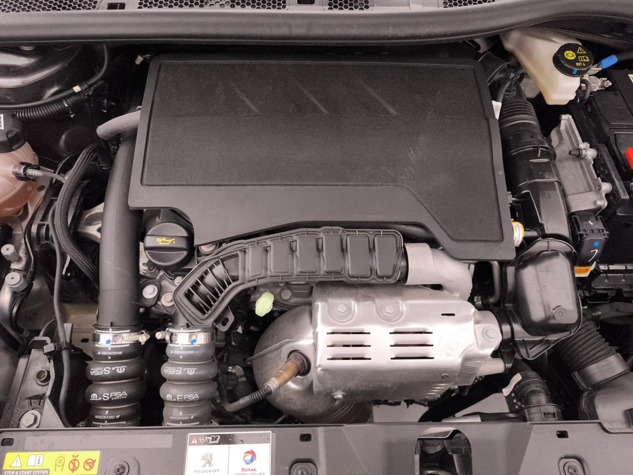 PEUGEOT 2008 II 2020 - 2008 1.2 puretech Allure Pack s&s 100cv