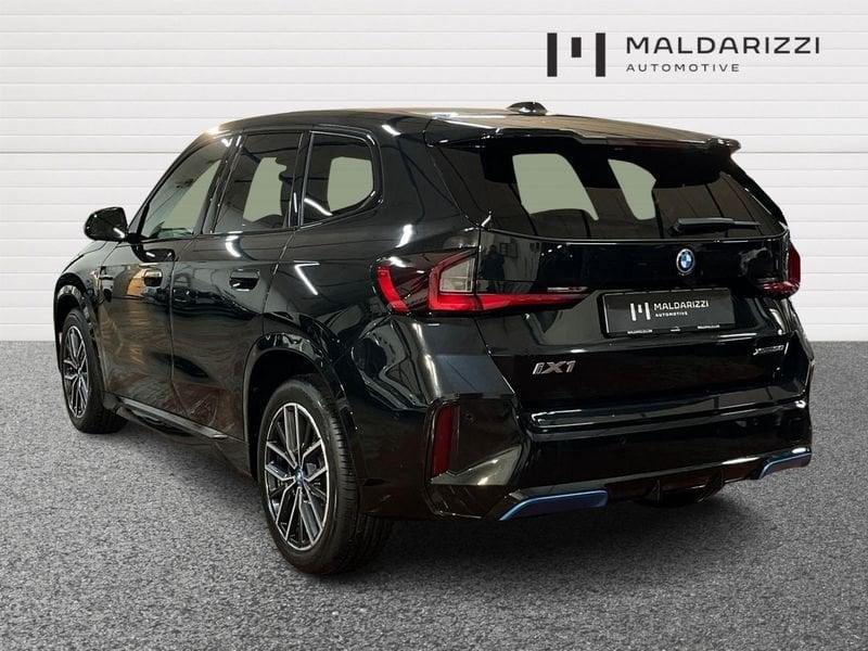 BMW iX1 U11 BMW xDrive30