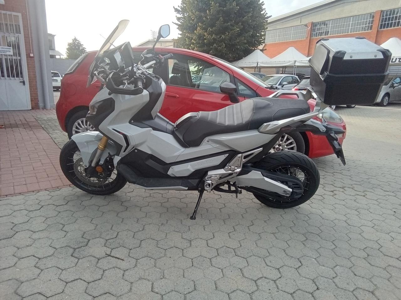 Honda X-ADV 750 Multistrada