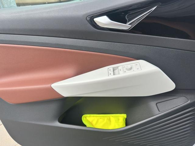 VOLKSWAGEN ID.4 Pro Performance