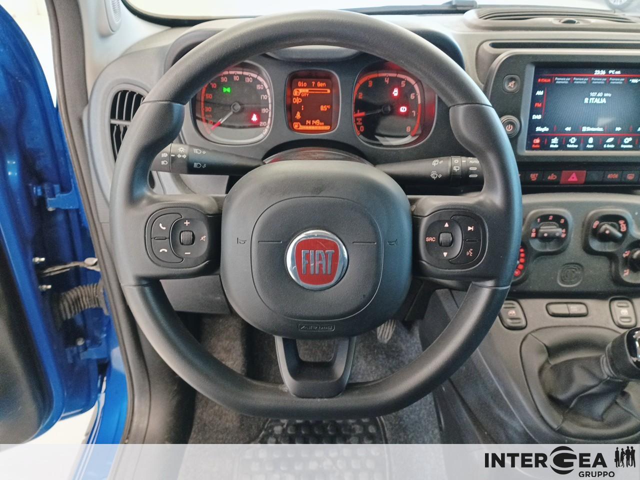 FIAT Panda 1.0 firefly hybrid Cross s&s 70cv 5p.ti