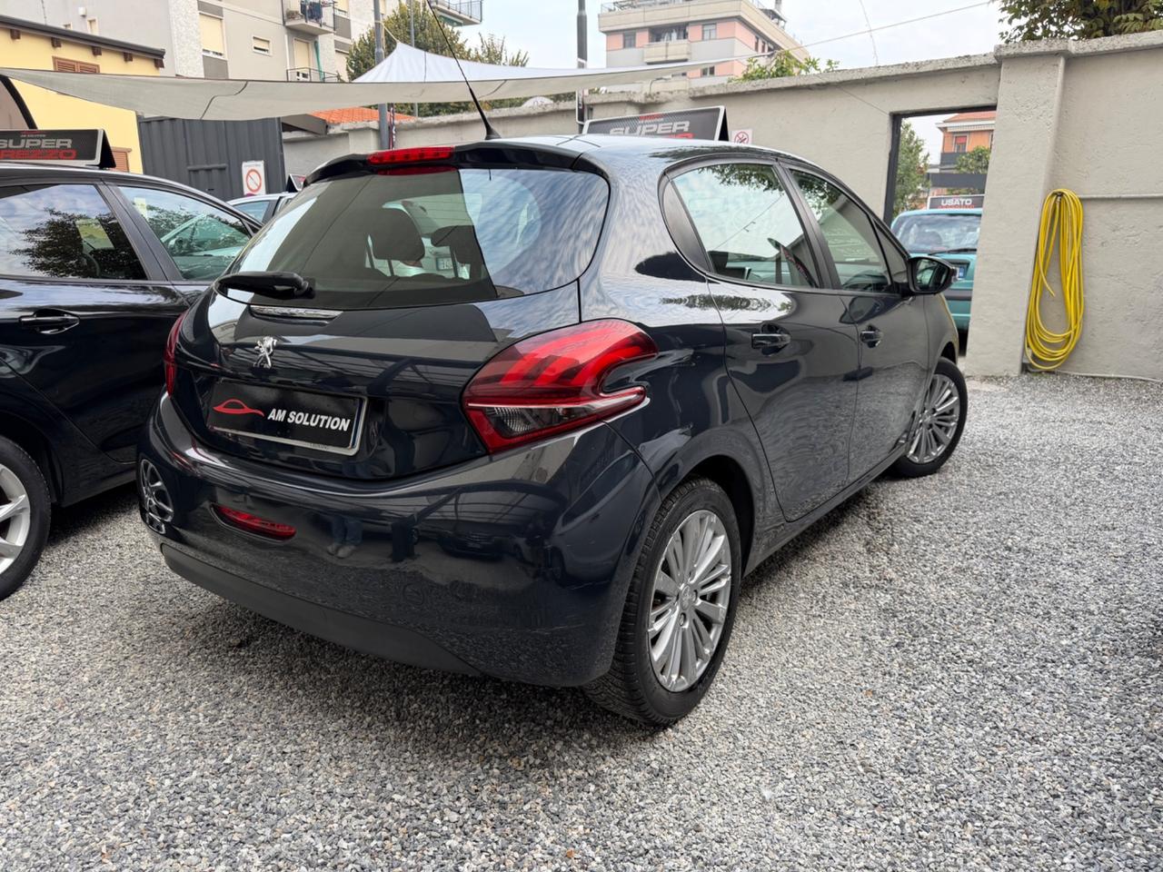 Peugeot 208 1.2 Neopatentati Euro 6