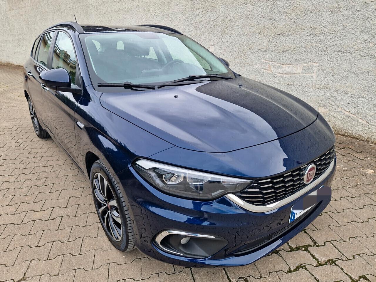 Fiat Tipo 1.3 MJT 95cv Lounge per Neopatentati