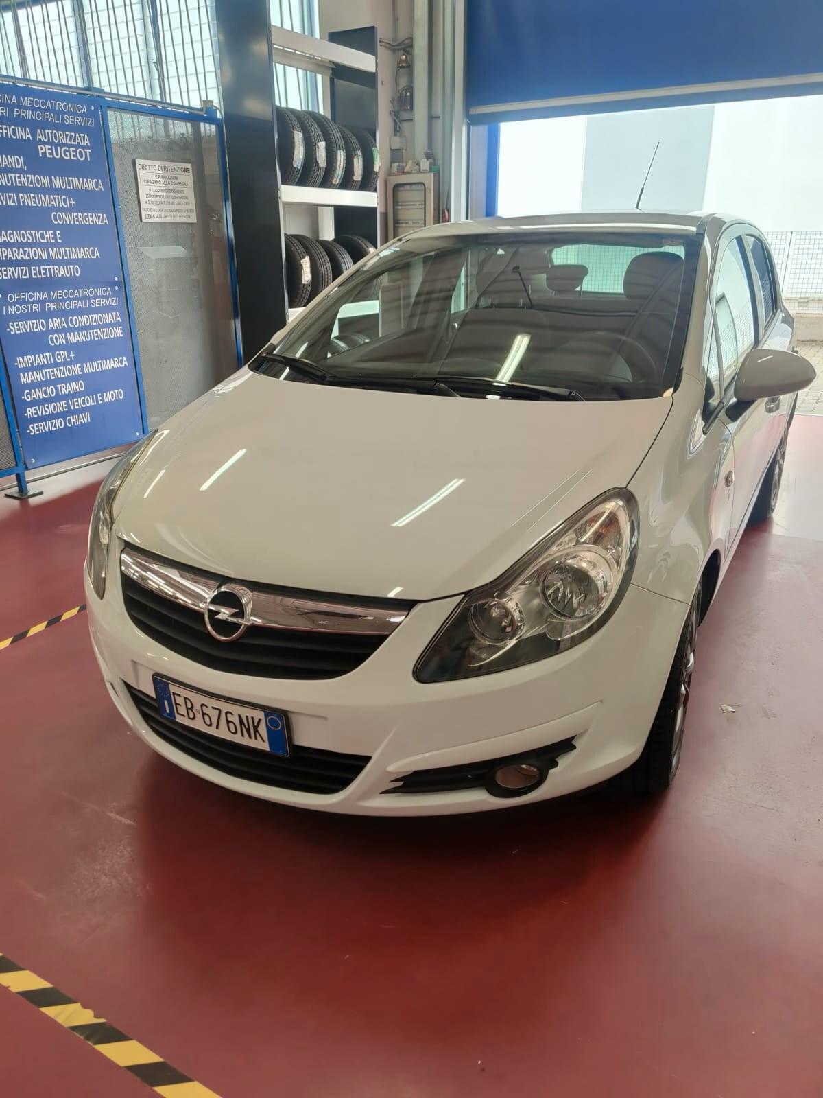 Opel Corsa 1.2 5 porte Enjoy