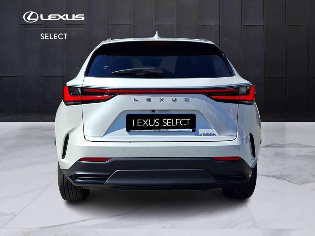 Lexus NX 2.5 Hybrid Premium 4WD e-CVT