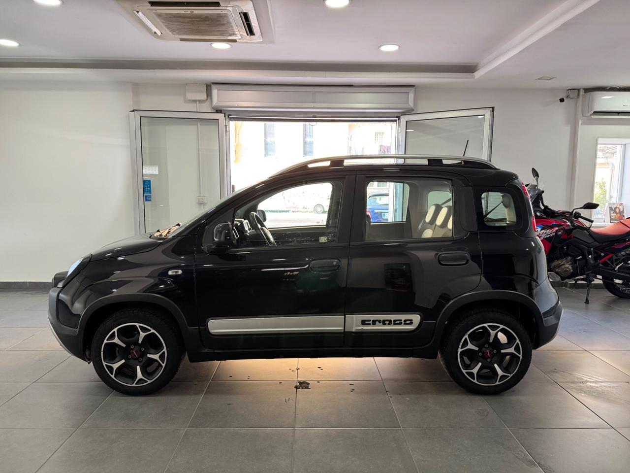 Fiat Panda 1.0 FireFly S&S Hybrid City Cross