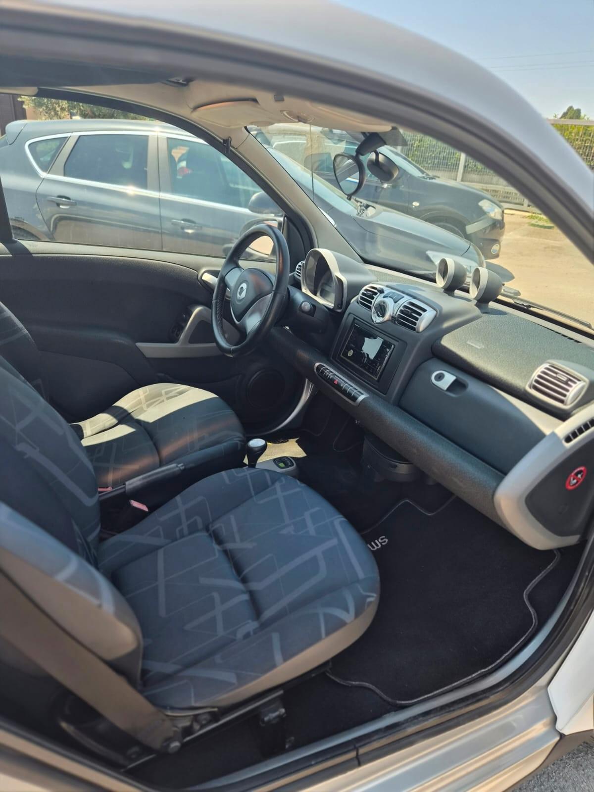 Smart ForTwo 1000 52 kW MHD coupé passion