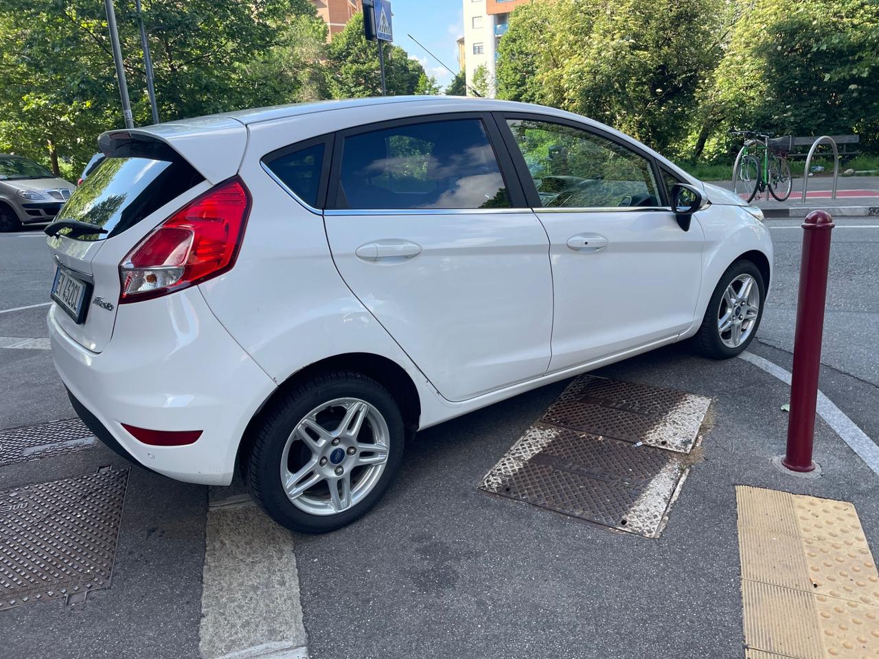 Ford Fiesta 1.4 5p. Bz.- GPL Titanium/1PROP/GARANZIA