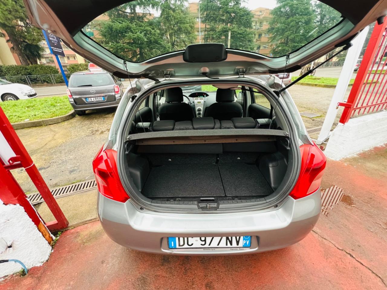 Toyota Yaris 1.0 5 porte Sol