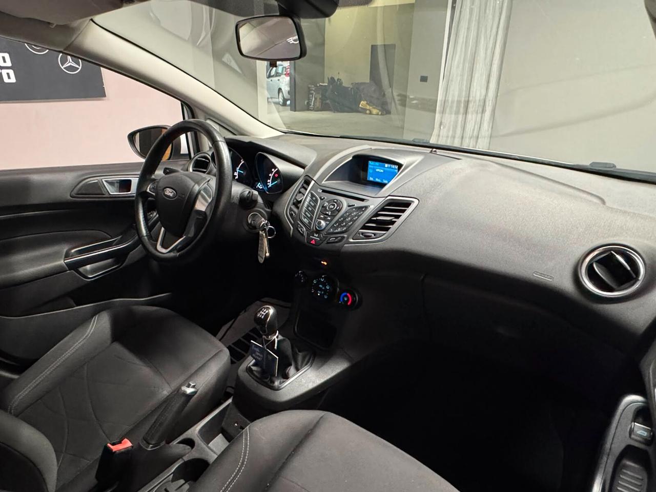 Ford Fiesta 1.5 TDCi 75CV 5 porte Black & White Edition