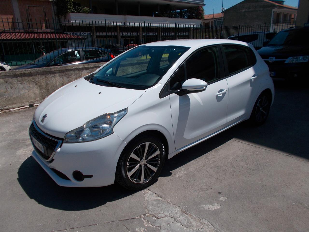 Peugeot 208 1.2 VTi 82 CV 5 porte Allure