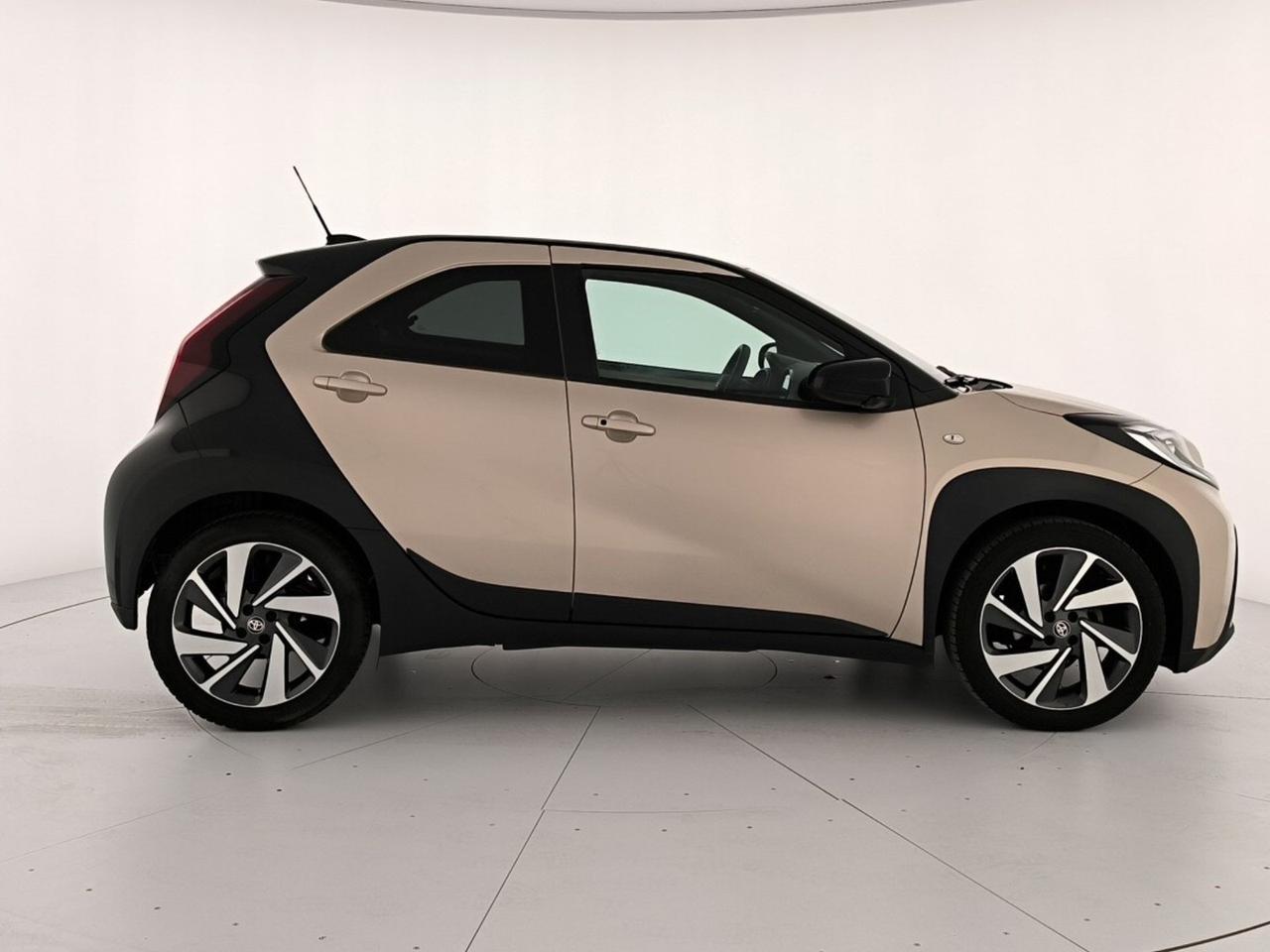 Toyota Aygo x 1.0 lounge 72cv