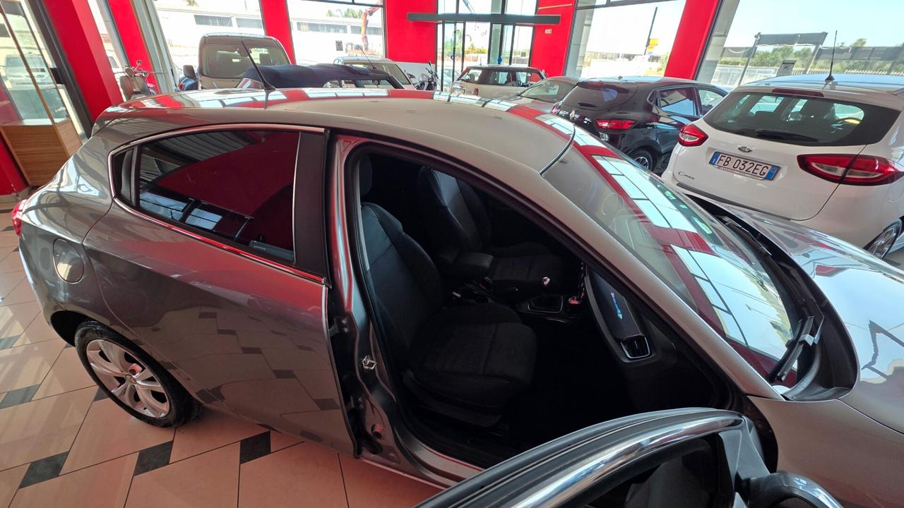 Alfa Romeo Giulietta 1.6 JTDm-2 105 CV Exclusive