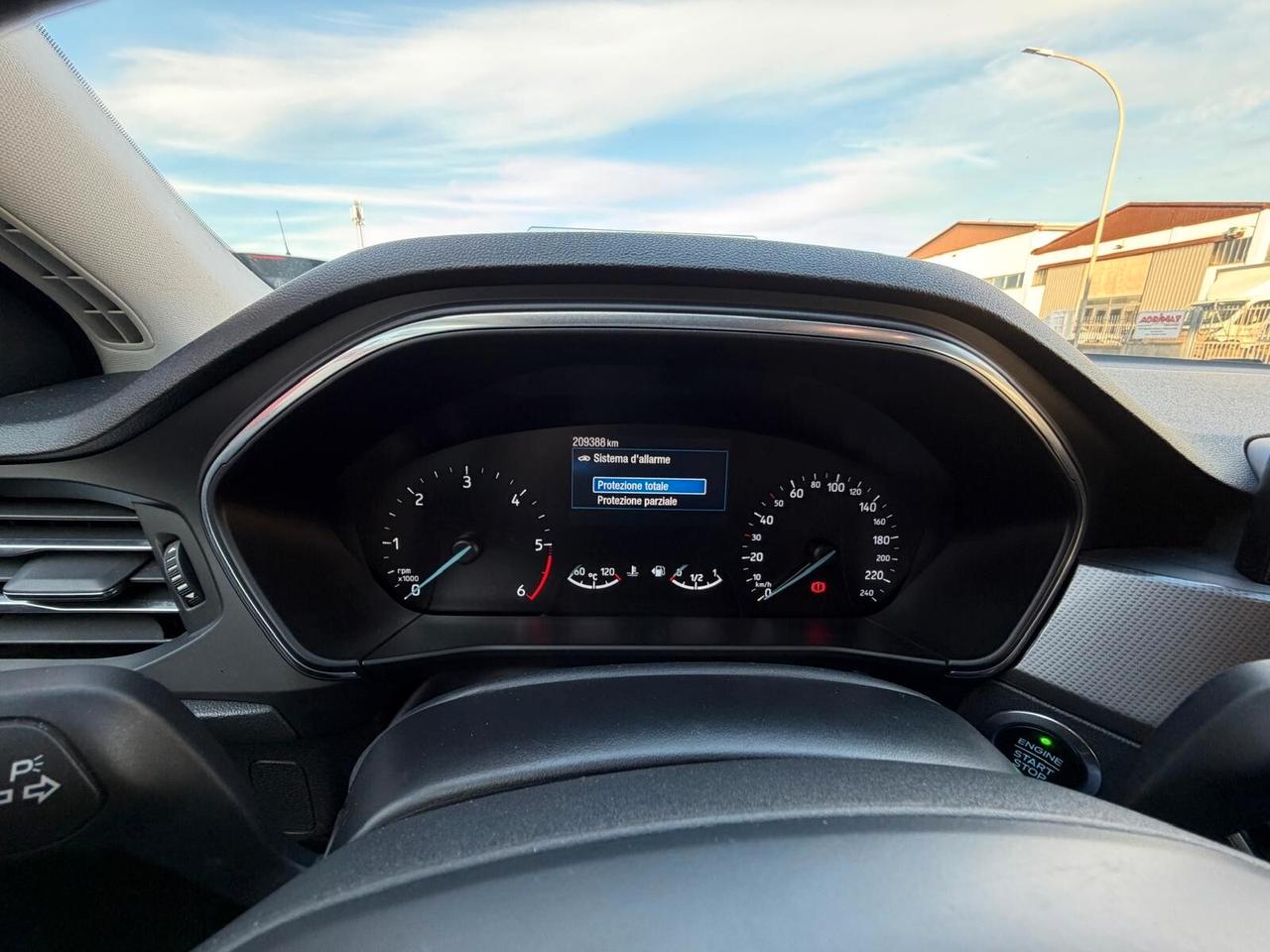 Ford Focus 1.5 5P TITANIUM