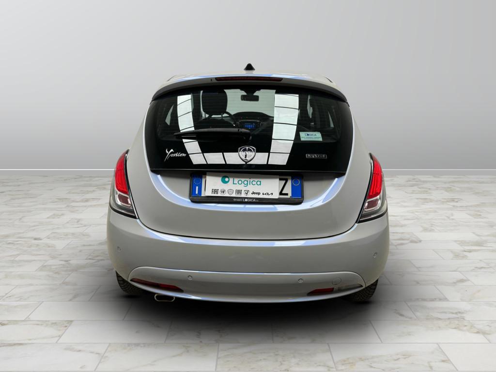 LANCIA Ypsilon III - Ypsilon 1.0 firefly hybrid Gold s&s 70cv