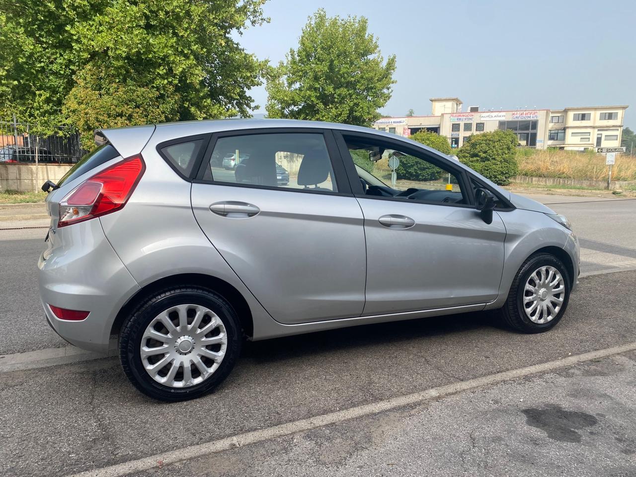 Ford Fiesta 1.4 5 porte Bz.- GPL