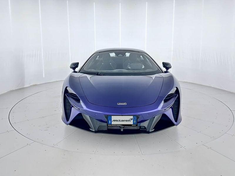McLaren Artura Artura Performance - McLaren Milano