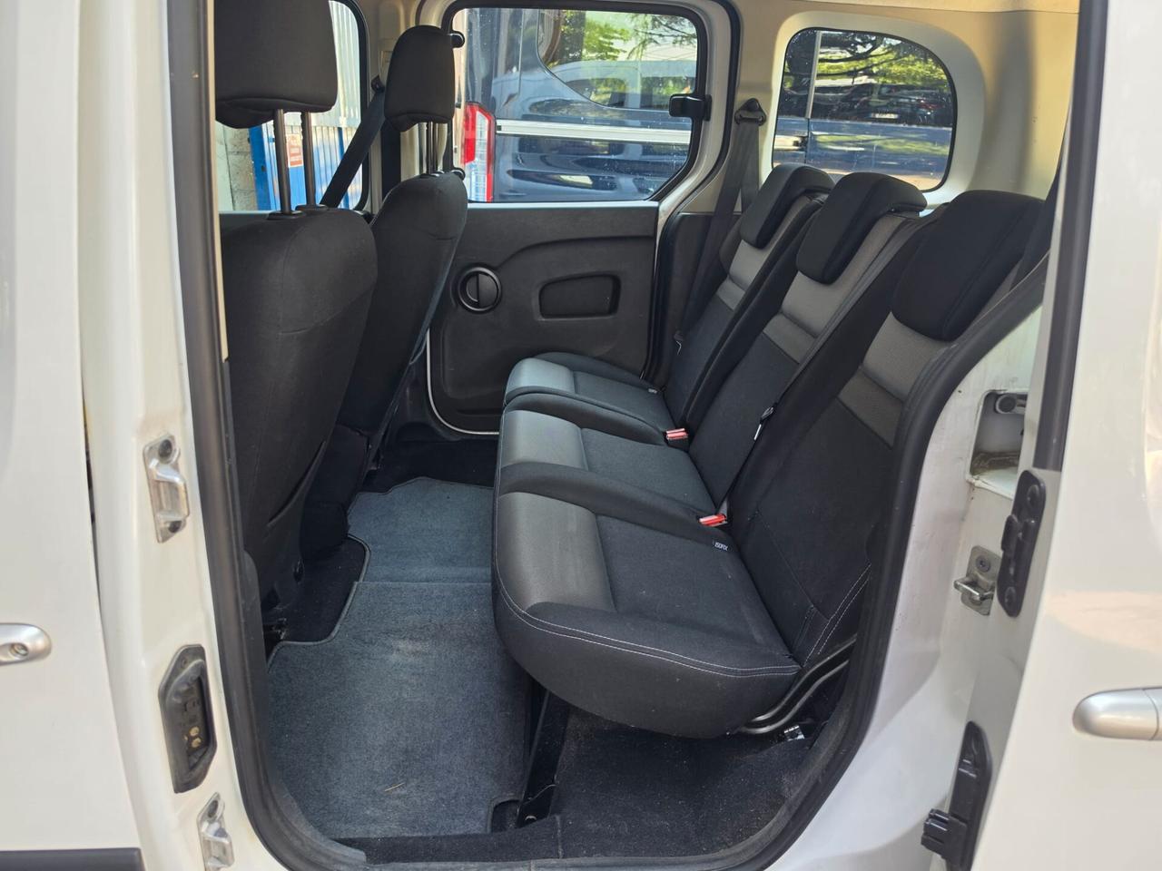 Renault Kangoo Blue dCi 8V 95 CV 5 porte Limited2 rater da 99,00