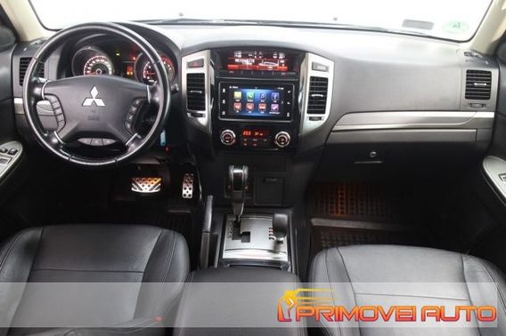 MITSUBISHI Pajero 3.2 DI-D 16V aut. 3p.