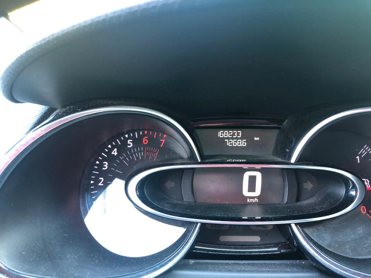 Renault Clio Sporter 1.2 75CV Intens B/GPL